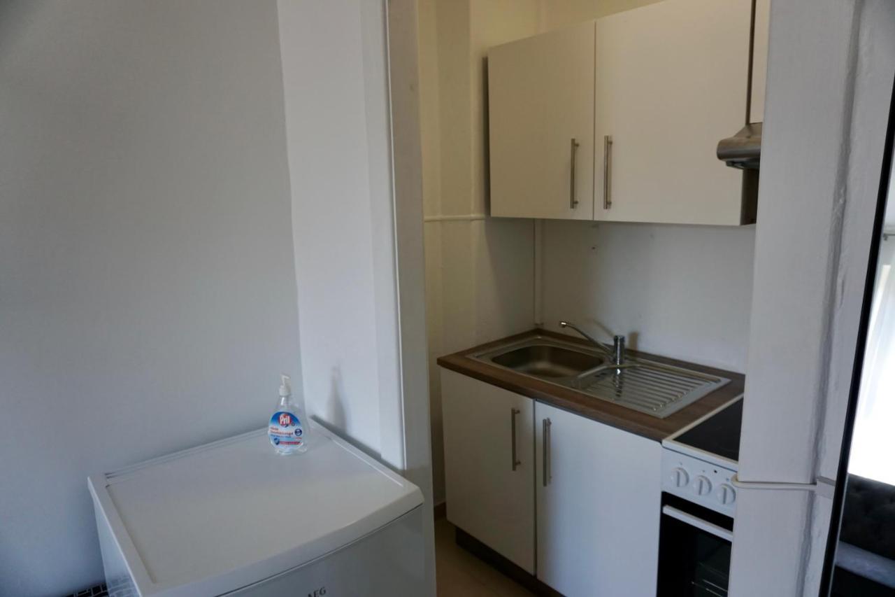 Alster Hamburg - Saniertes Und Mobliertes Apartment Mit Bad Und Kuche מראה חיצוני תמונה