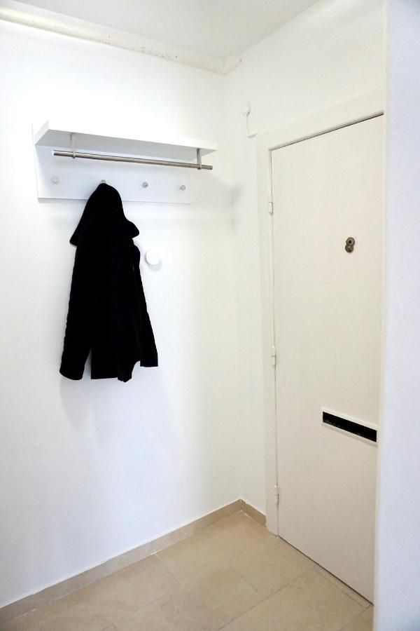 Alster Hamburg - Saniertes Und Mobliertes Apartment Mit Bad Und Kuche מראה חיצוני תמונה